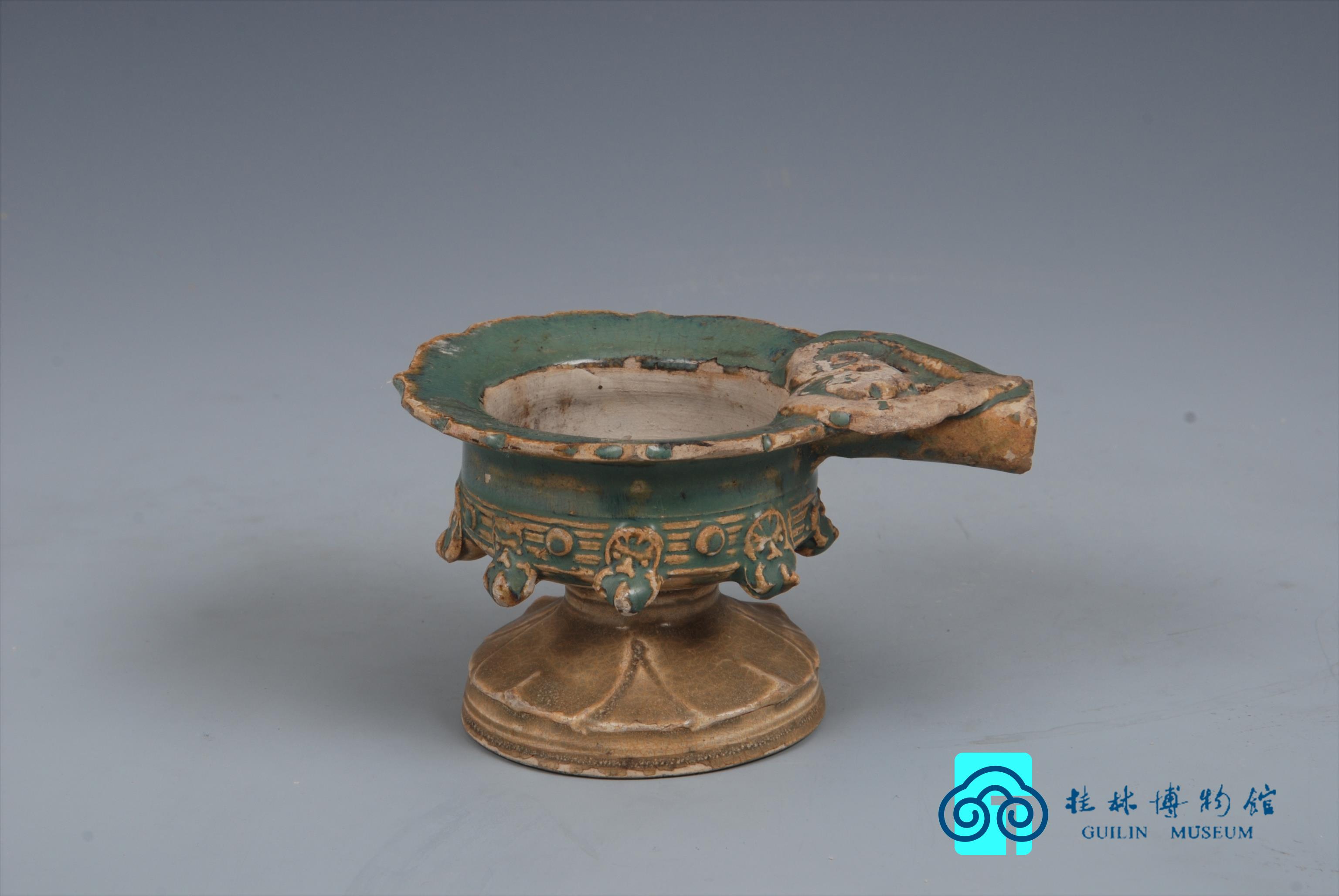 西汉青铜灯盏“设计”中蕴含的古代匠心